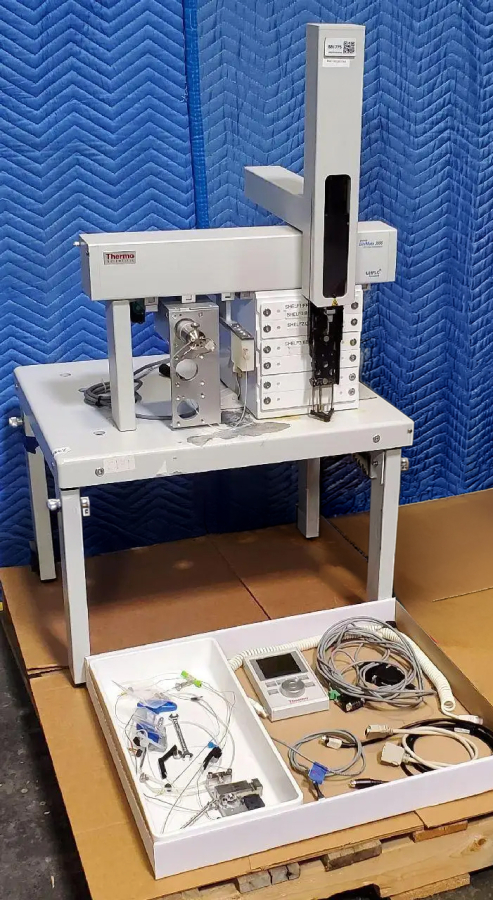 Thermo Scientific Dionex UltiMate 3000 XRS Open Autosampler OAS-3600TXRS, photo 2 of 22