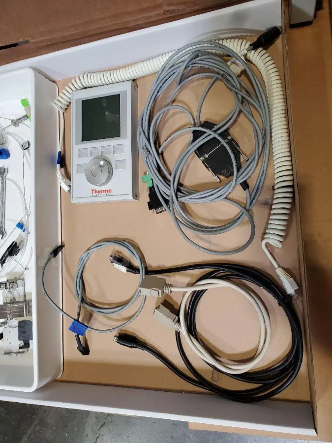Thermo Scientific Dionex UltiMate 3000 XRS Open Autosampler OAS-3600TXRS, photo 14 of 22