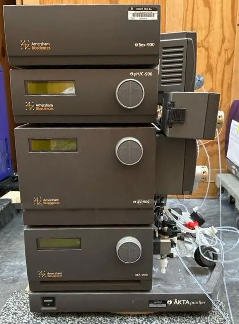 AKTA AKTApurifier 10 FPLC System 18-1400-00; S/N 01213544, photo 1 of 13