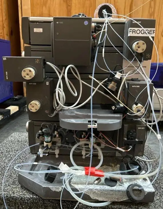 AKTA AKTApurifier 10 FPLC System 18-1400-00; S/N 01213544, photo 12 of 13