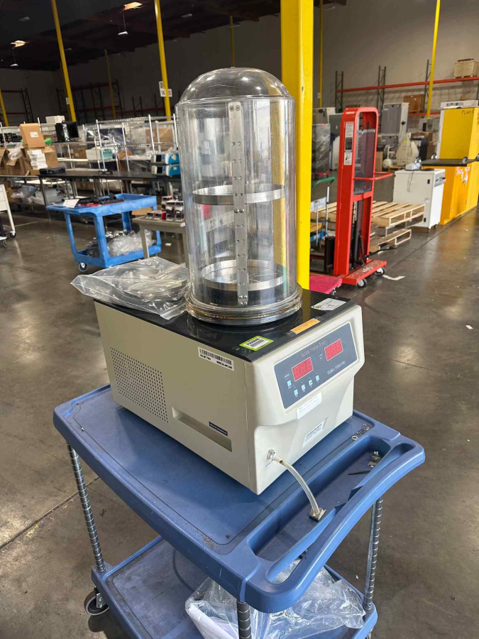 Columbia International Vacuum Freeze Dryer; S/N 2015051001, photo 2 of 19