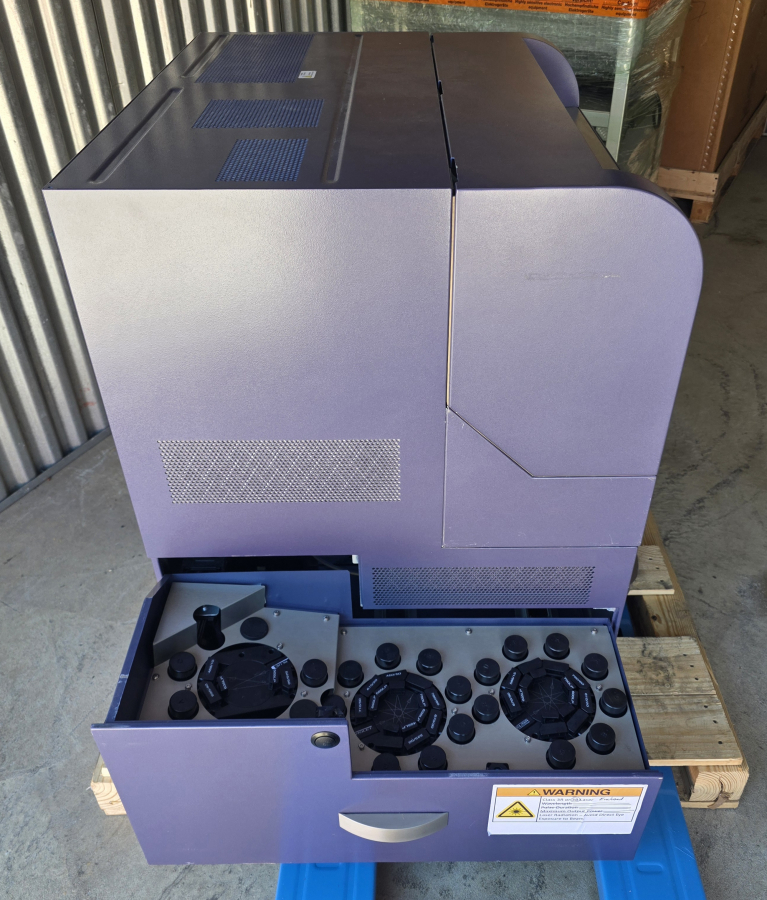 BD Biosciences LSRFortessa Cell Analyzer; S/N H64717700119, photo 8 of 54