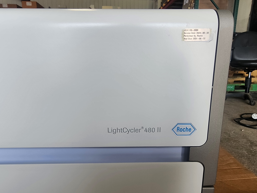 Roche LightCycler 480 II /96 PCR System includes computer with software; S/N 29451, photo 6 of 14