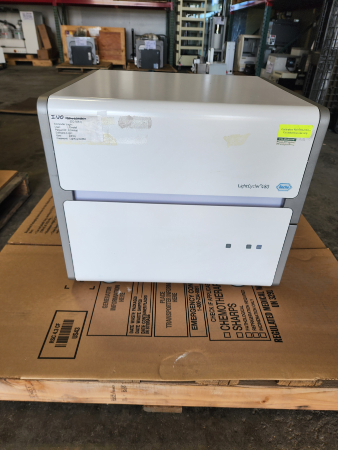 Roche LightCycler 480/96 PCR System includes computer with software; S/N 20612, photo 5 of 16