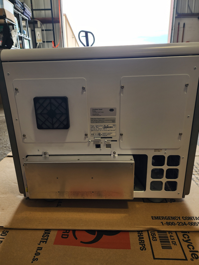 Roche LightCycler 480/96 PCR System includes computer with software; S/N 20612, photo 10 of 16