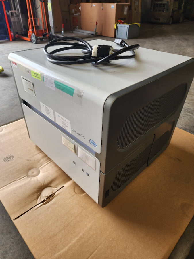 Roche LightCycler 480/96 PCR System includes computer; S/N 20549, photo 8 of 16