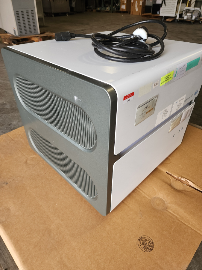 Roche LightCycler 480/96 PCR System includes computer; S/N 20549, photo 9 of 16