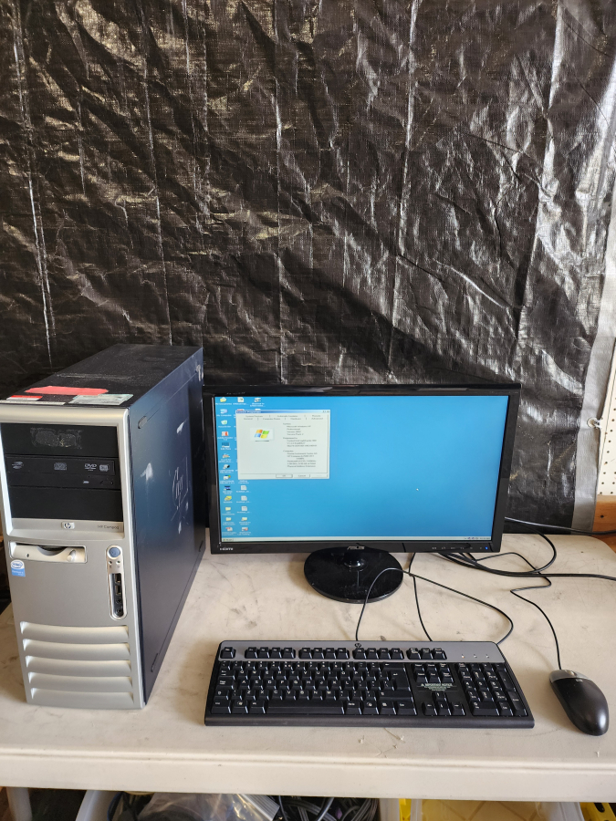 Roche LightCycler 480/96 PCR System includes computer; S/N 20549, photo 12 of 16