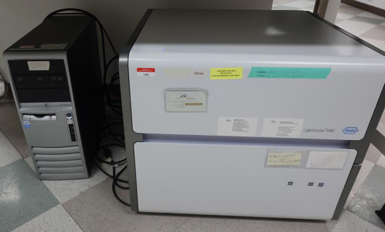 Roche LightCycler 480/96 PCR System includes computer; S/N 20549, photo 1 of 16
