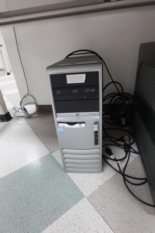 Roche LightCycler 480/96 PCR System includes computer; S/N 20549, photo 3 of 16