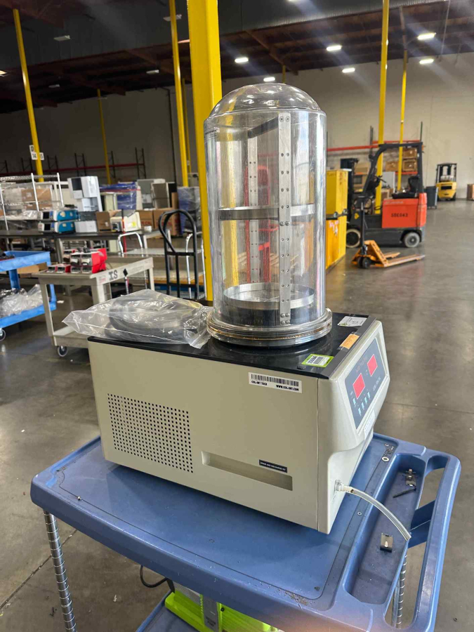 Columbia International Vacuum Freeze Dryer; S/N 2015051001, photo 9 of 19