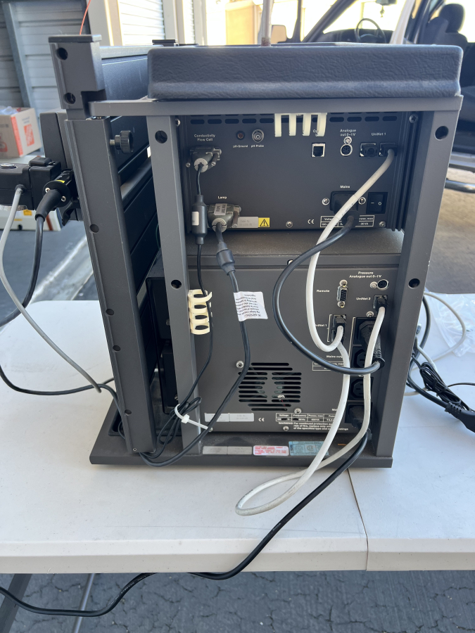 Amersham Biosciences AKTA FPLC includes UPC-900, P-920, M-925, INV-907, CU-950. S/N 01089133, photo 8 of 9