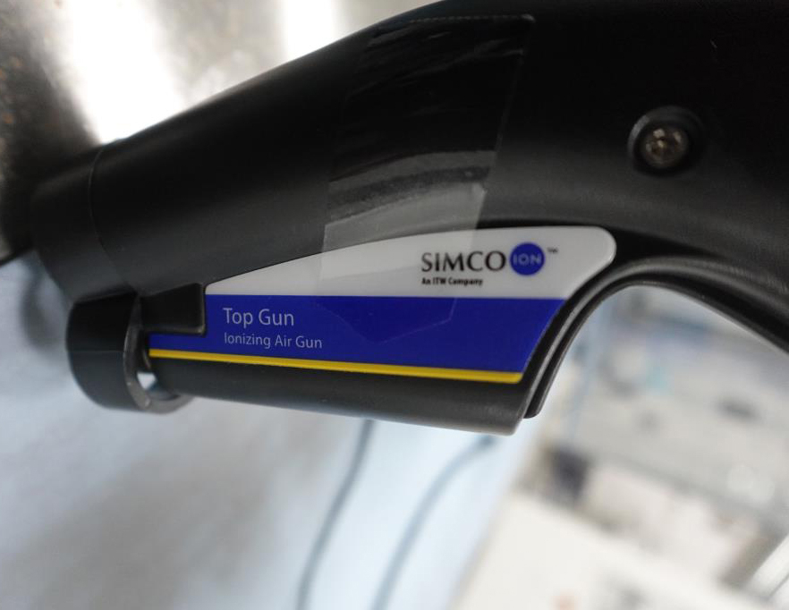 Simco-Ion Top Gun 3 Ionizing Air Gun with Sidekick Control Unit & Foot Pedal, photo 3 of 9