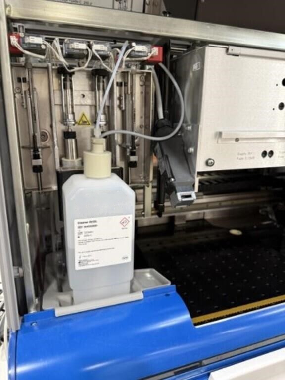 2022 Roche Cedex Bio HT 06608116001E with Computer, Dongle, Accessories; S/N 630018, photo 9 of 14