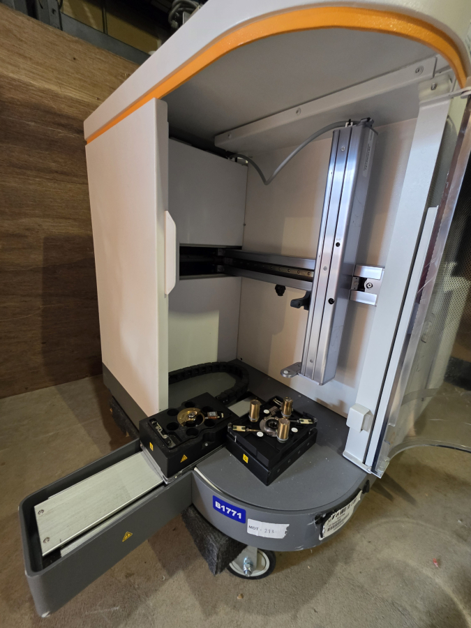 IntelliCyt iQue Screener for PARTS/REPAIR; SN:0033, photo 10 of 31