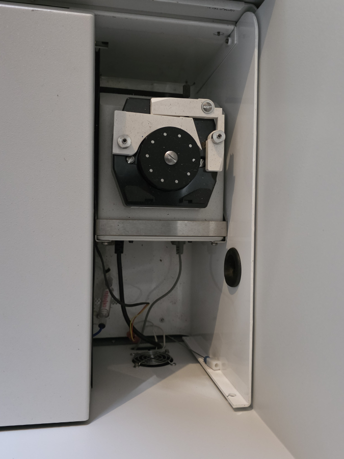 IntelliCyt iQue Screener for PARTS/REPAIR; SN:0033, photo 25 of 31