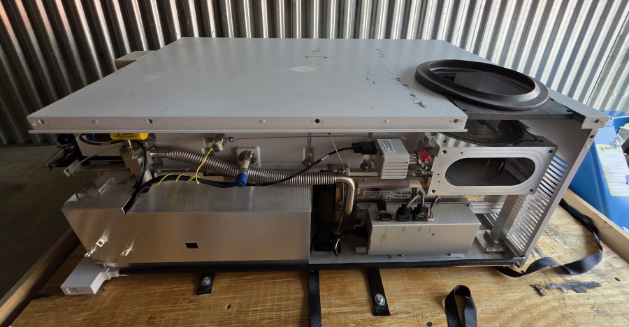 Agilent G6520B 6520 Accurate-Mass Q-TOF LC/MS Mass Spectrometer W/ Flight Tube; S/N US10422004, VIN/Serial 80220220, photo 22 of 48
