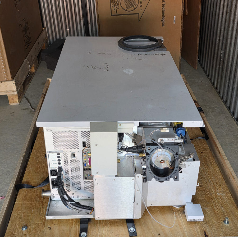 Agilent G6520B 6520 Accurate-Mass Q-TOF LC/MS Mass Spectrometer W/ Flight Tube; S/N US10422004, VIN/Serial 80220220, photo 32 of 48