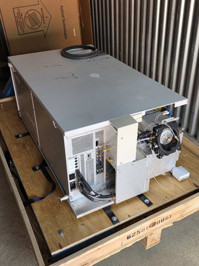 Agilent G6520B 6520 Accurate-Mass Q-TOF LC/MS Mass Spectrometer W/ Flight Tube; S/N US10422004, VIN/Serial 80220220, photo 35 of 48