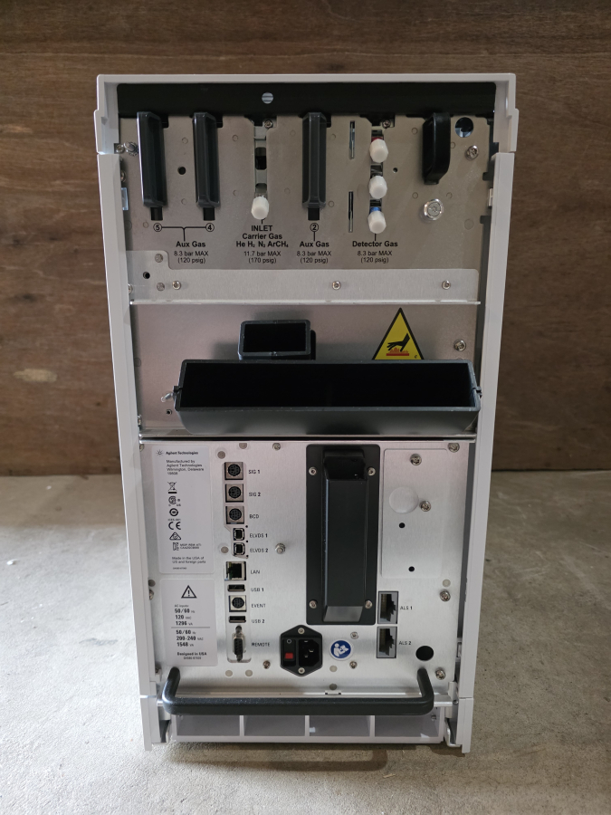 Agilent Intuvo 9000 Benchtop Gas  Chromatograph System; S/N US20320001, photo 16 of 37