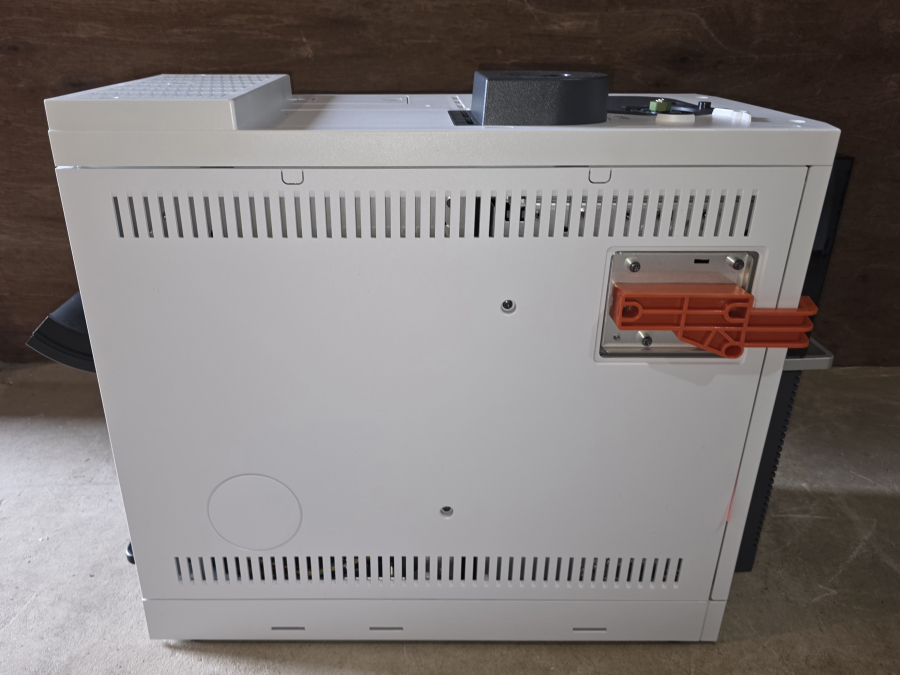 Agilent Intuvo 9000 Benchtop Gas Chromatograph System; S/N US21180001, photo 14 of 46