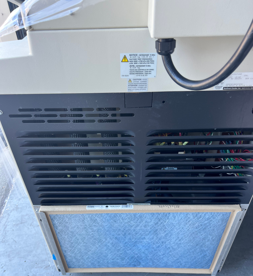 Beckman Coulter J6-MI 360291 Centrifuge, Rotor & Buckets; S/N CJE02F03, photo 8 of 9