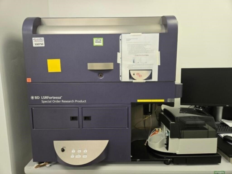BD Biosciences LSRFortessa 647794L6 Cell Analyzer-Flow Cytometer System, 647701 HTS, HP Z230 Workstation, Fluidics Cart, ONEAC Conditioned PS; Rolling Table, photo 2 of 105