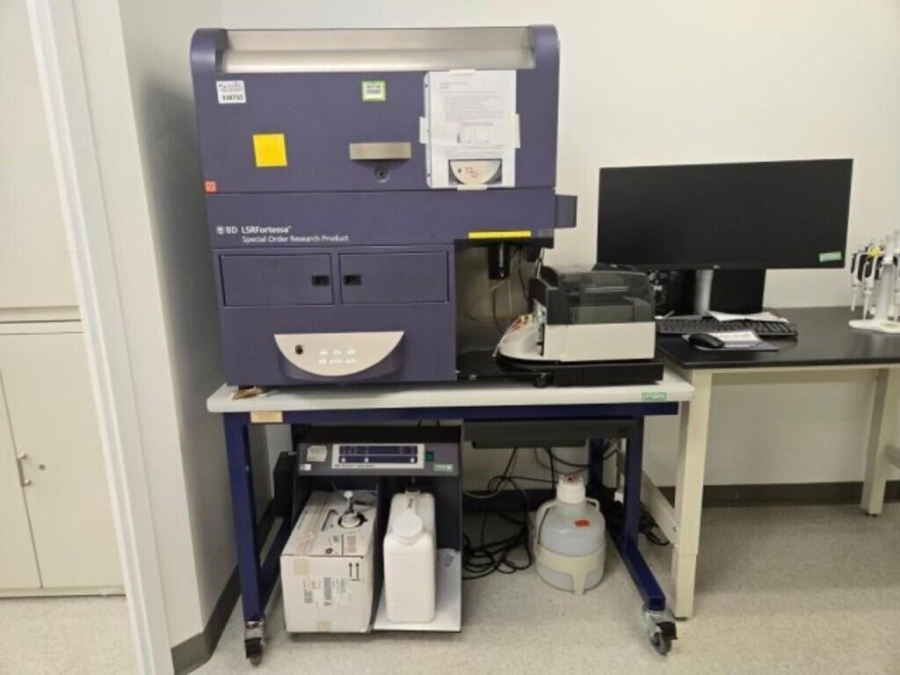 BD Biosciences LSRFortessa 647794L6 Cell Analyzer-Flow Cytometer System, 647701 HTS, HP Z230 Workstation, Fluidics Cart, ONEAC Conditioned PS; Rolling Table, photo 1 of 105