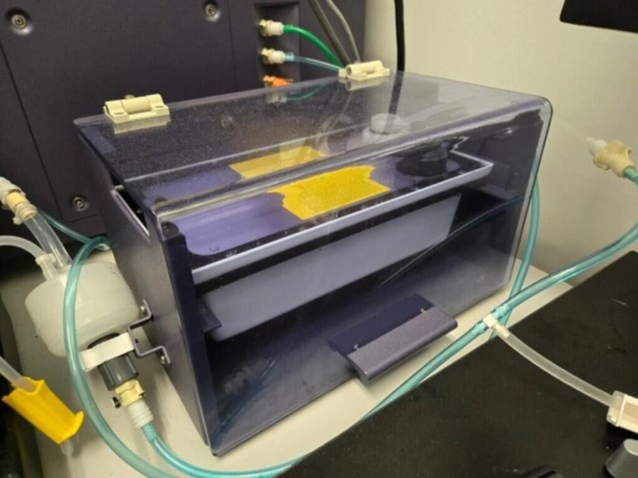 BD Biosciences LSRFortessa 647794L6 Cell Analyzer-Flow Cytometer System, 647701 HTS, HP Z230 Workstation, Fluidics Cart, ONEAC Conditioned PS; Rolling Table, photo 23 of 105