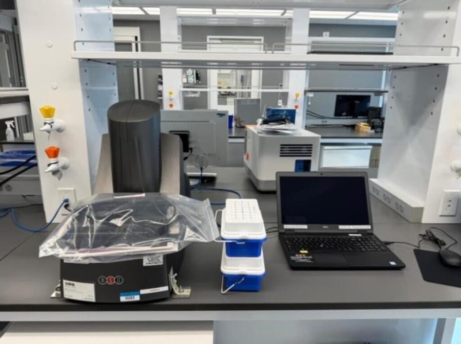 MSD 1300 MESO QuickPlex SQ 120MM Microplate Reader, Laptop, Accessories; S/N: 1300150722532, photo 1 of 13